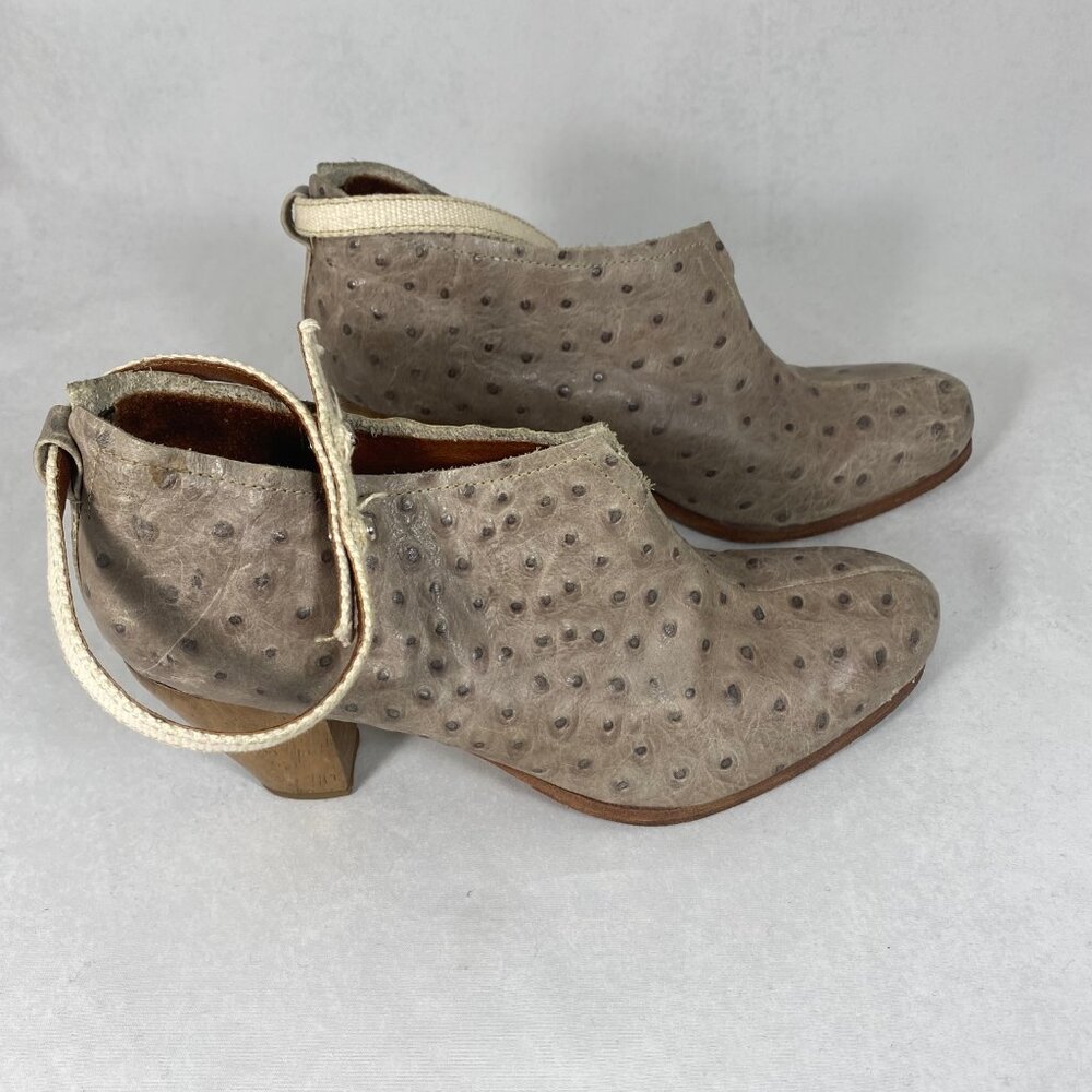 Rachel Comey Pinion Ostrich Leather Booties Gray Ankle Strap Wood Heel 7 - Picture 4 of 12